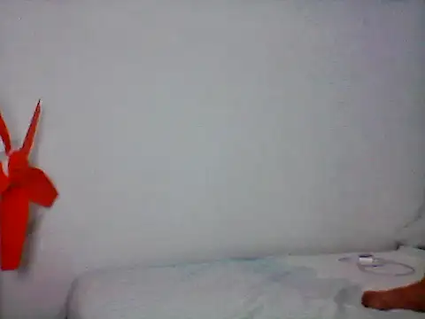 nhayasquirt's web cam