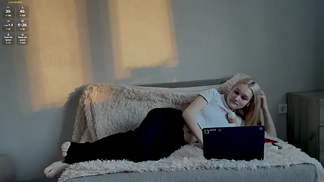 TwinedPeril's cam snapshot