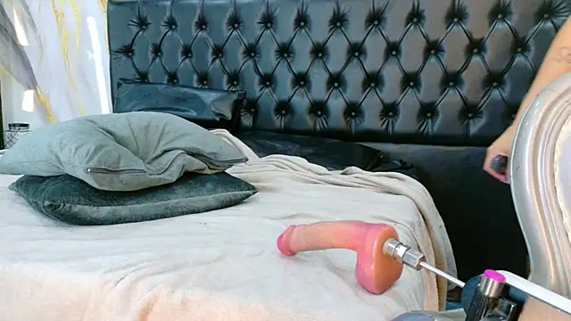 MilaDeRoux's cam snapshot