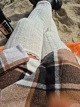 SexyErola27's cam snapshot