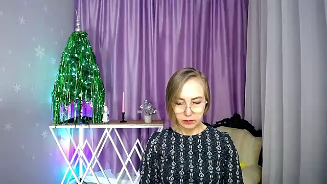 queen_a_n_i's cam snapshot