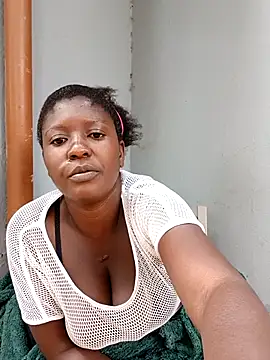 DarkQueen_94's cam snapshot