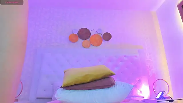 debora_scoot live sex cam