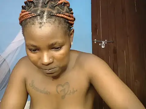 TrishaKalid's cam snapshot