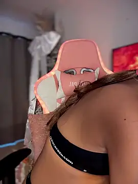 bella__honey's cam snapshot