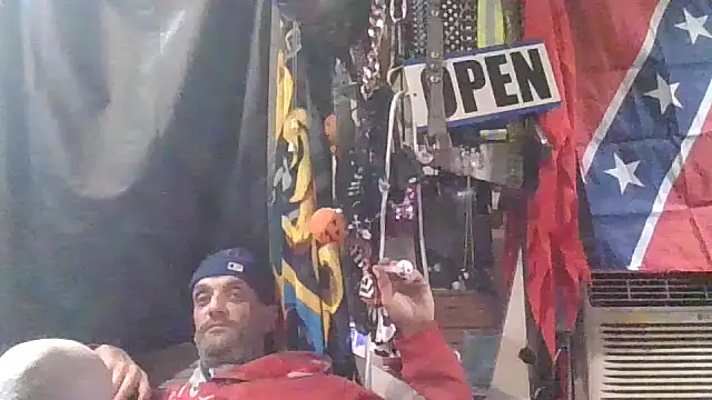 slinginbigD's web cam