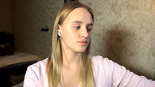 ElisabetLorney's cam snapshot