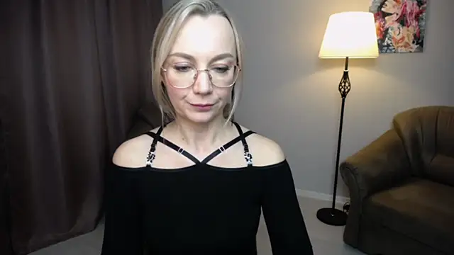 Ava_Elior's cam snapshot