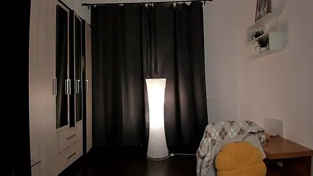 _molly_molly_molly_'s cam snapshot