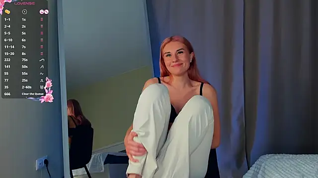 MinaRuzzo's cam snapshot