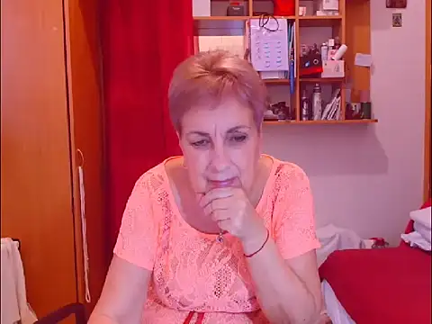 Victoria5643's web cam