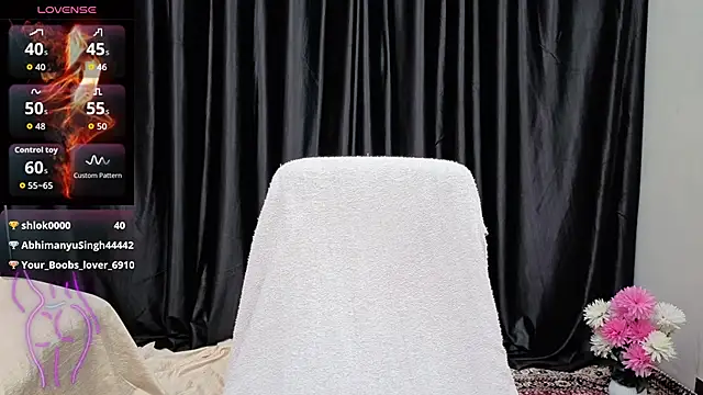 Madam-Mayaa's cam snapshot