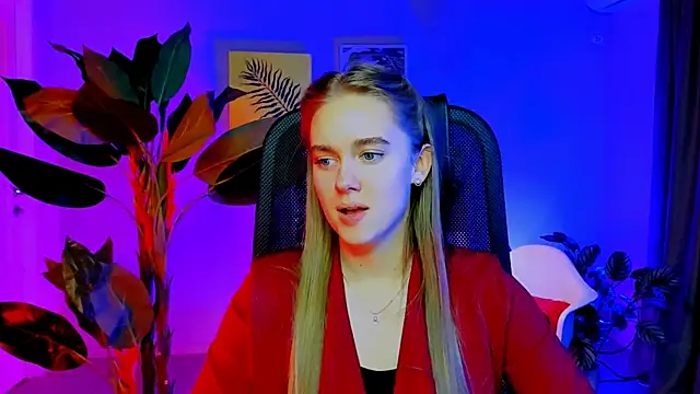 JuneWoods's cam snapshot