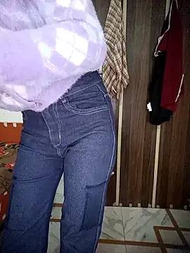 Vanshika_sharma12's cam snapshot