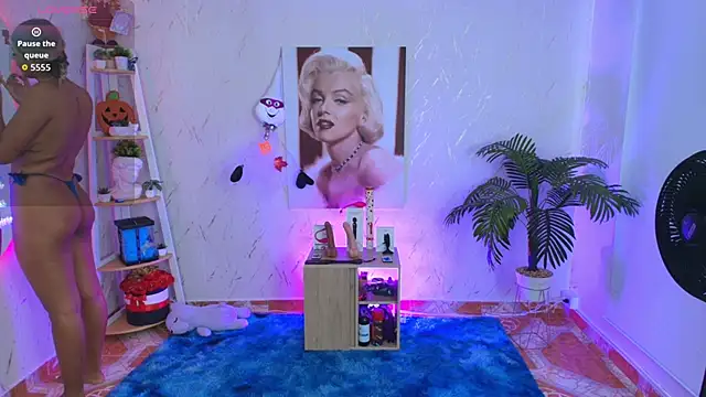 SALOOMEE__'s web cam