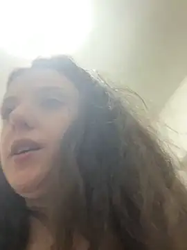 bunnythetailor's cam snapshot