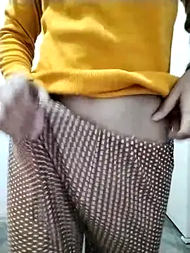 Cute-Naavya's cam snapshot