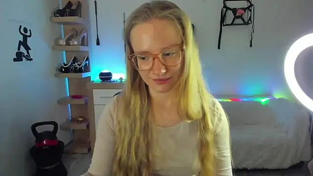 NancyHottie's cam snapshot