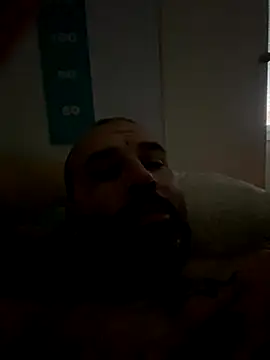 Romskunky's cam snapshot