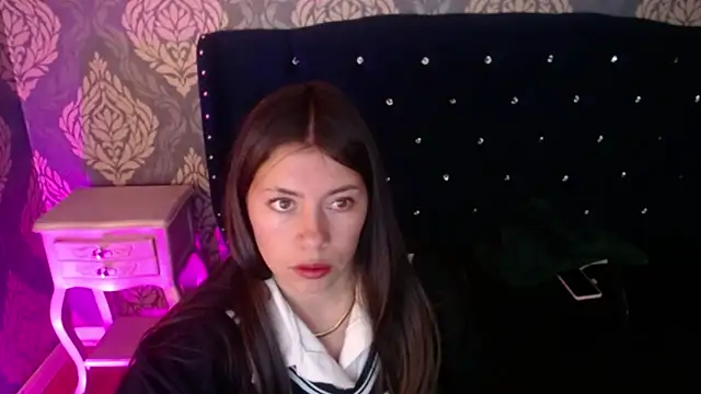 AnnaliOlsenX live sex cam