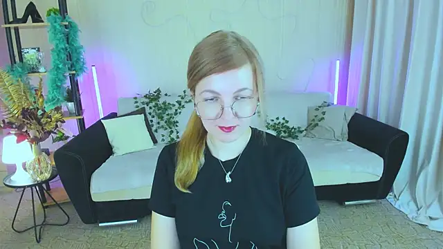 YourUniverser's cam snapshot