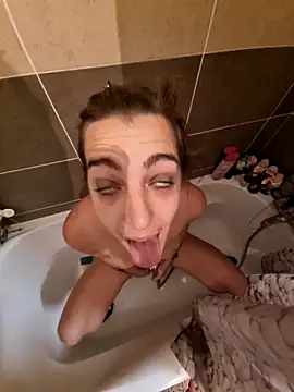 LoLa-69-X live sex cam