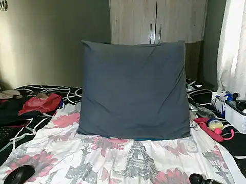 WetwetPussy31's cam snapshot