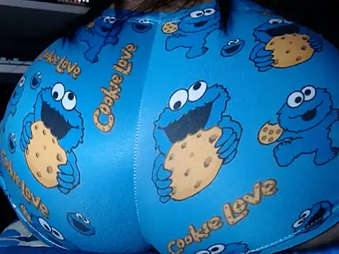 salmaextremeperver's cam snapshot