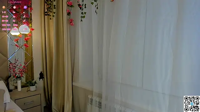 Chloee_White's cam snapshot