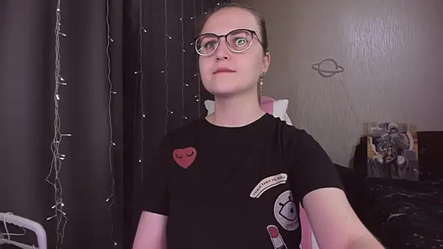 MissBrightShine's cam snapshot