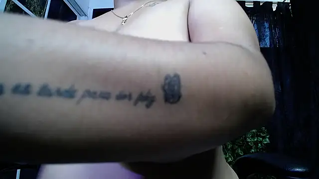 kalpanaaishaa's cam snapshot