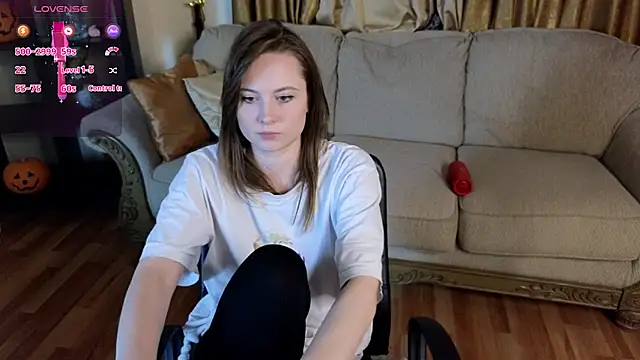 HolyBabyDoll's cam snapshot