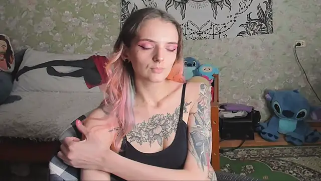 Cutie_Adelia's cam snapshot