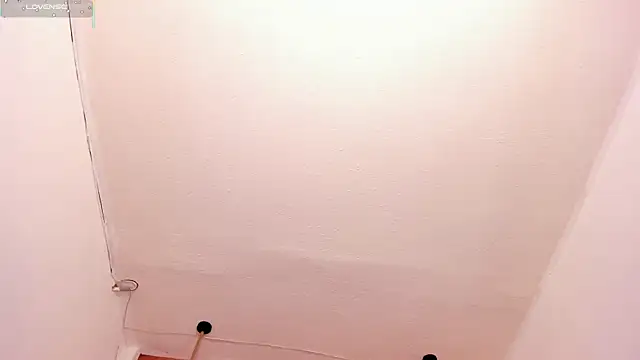 Emily_brown04's cam snapshot