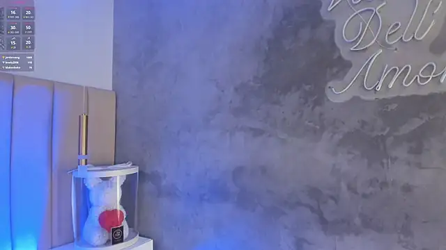 miamonroee_'s cam snapshot