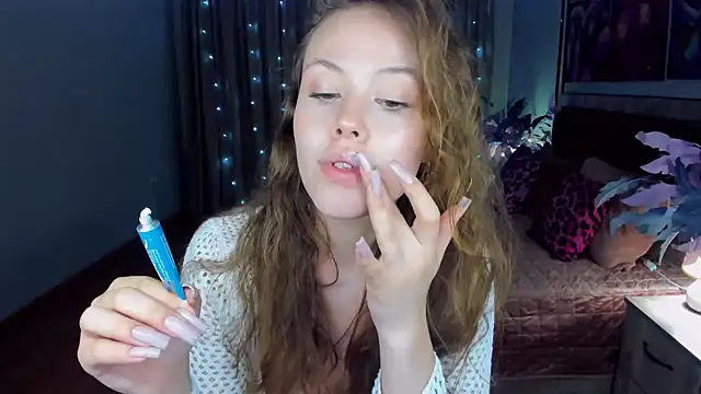 BeatriceShine's cam snapshot