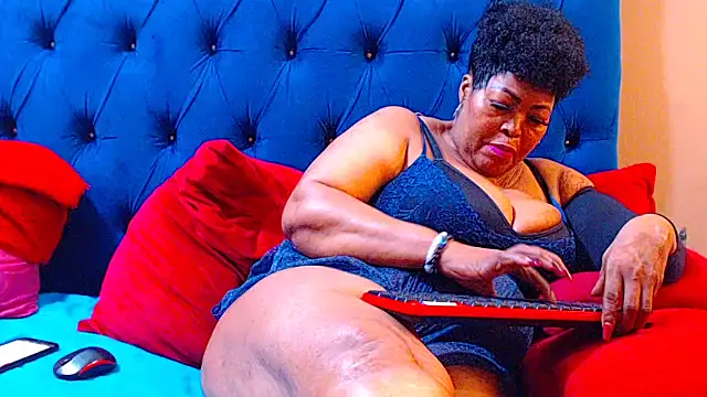 ebonycandy10's cam snapshot