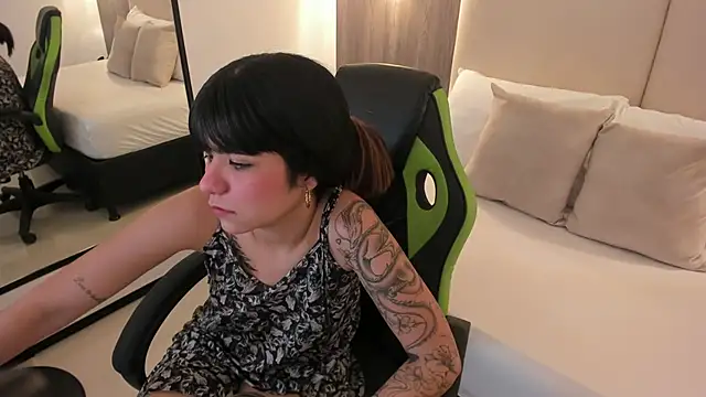 fiorella18_'s cam snapshot