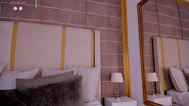 lyrabellini's cam snapshot