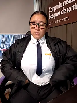 Cute_Penelope's cam snapshot