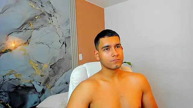 ander_montoyaa live sex cam
