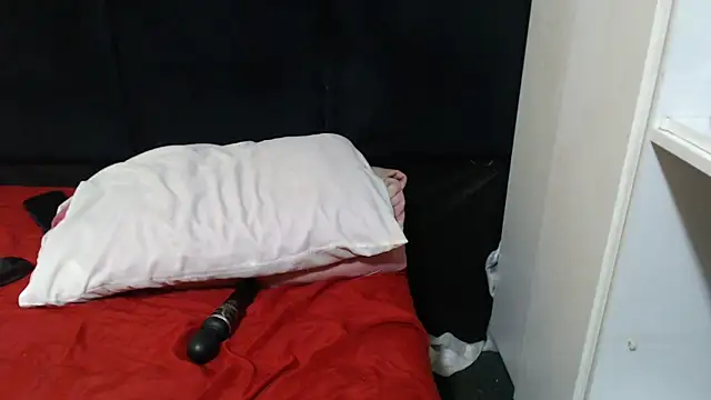 SweetHotBabby18's cam snapshot