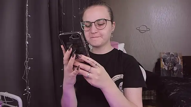 MissBrightShine's cam snapshot