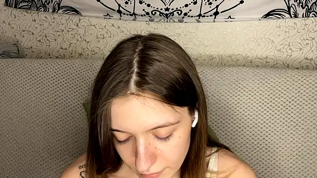 MiriamDongo's cam snapshot