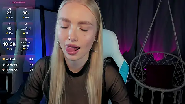 TessaGrays's cam snapshot