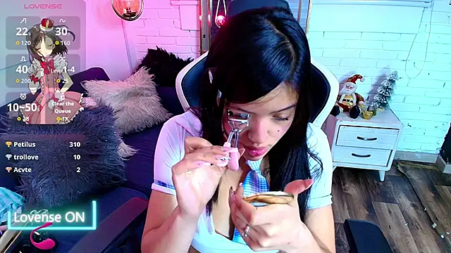 CinnamonHeat's cam snapshot