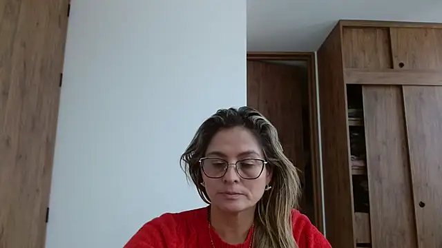 linda-mature43's cam snapshot