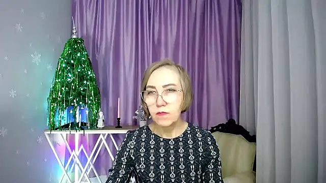 queen_a_n_i's cam snapshot