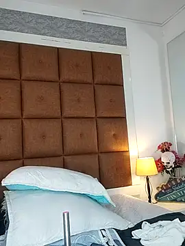 ELLA_KELLY's cam snapshot