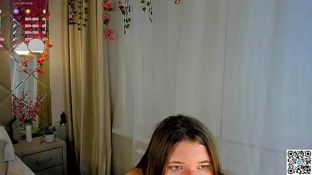 Chloee_White's cam snapshot